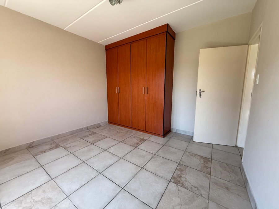 2 Bedroom Property for Sale in Waterval East North West